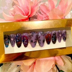 Nail art & Co Boutique: Villains Press on Nails